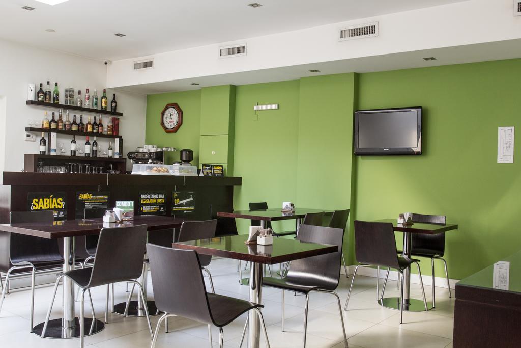 Agua Dulce Hotel Тандил Екстериор снимка